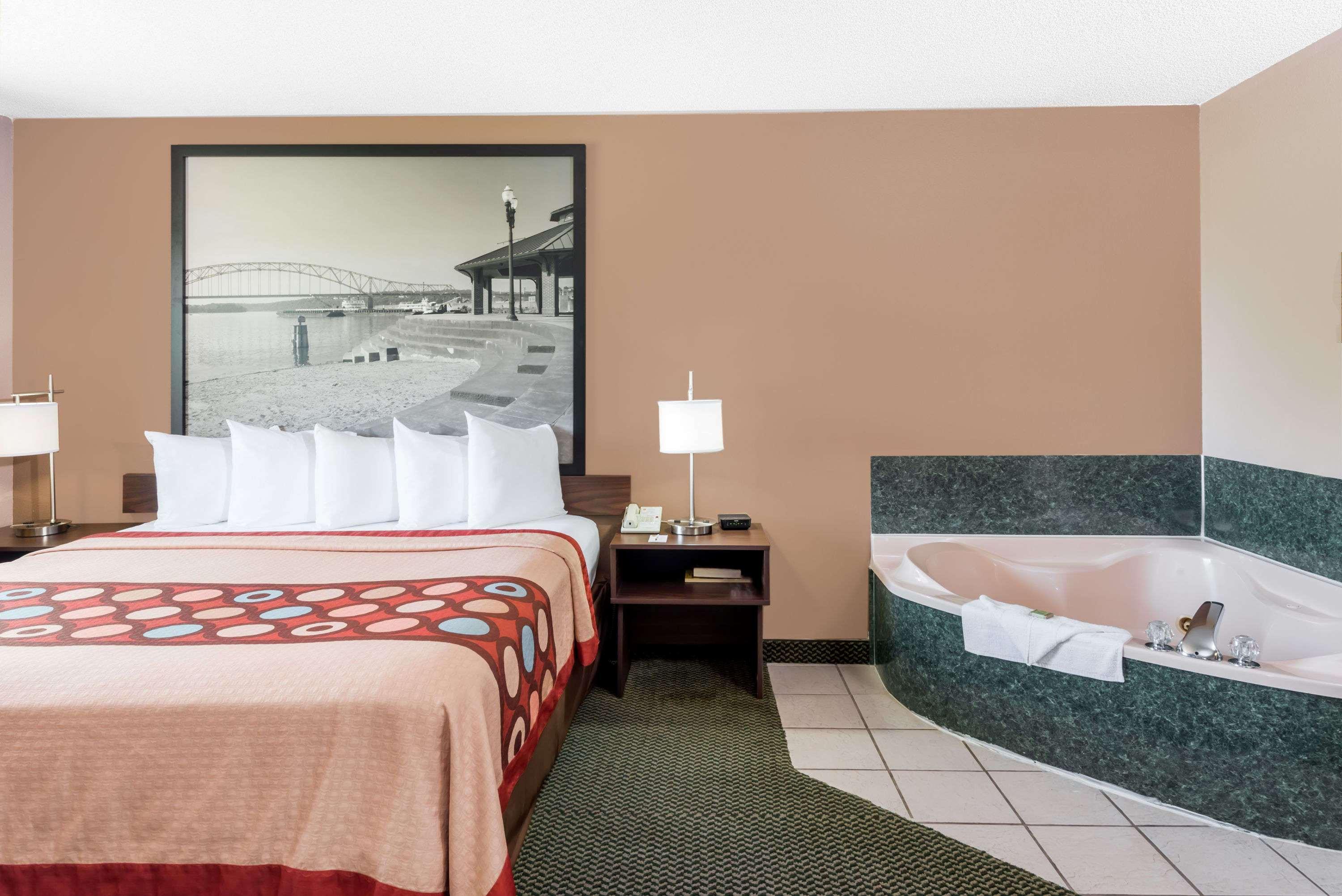 Super 8 By Wyndham Winfield-Quail Ridge Area Hotel Exterior foto