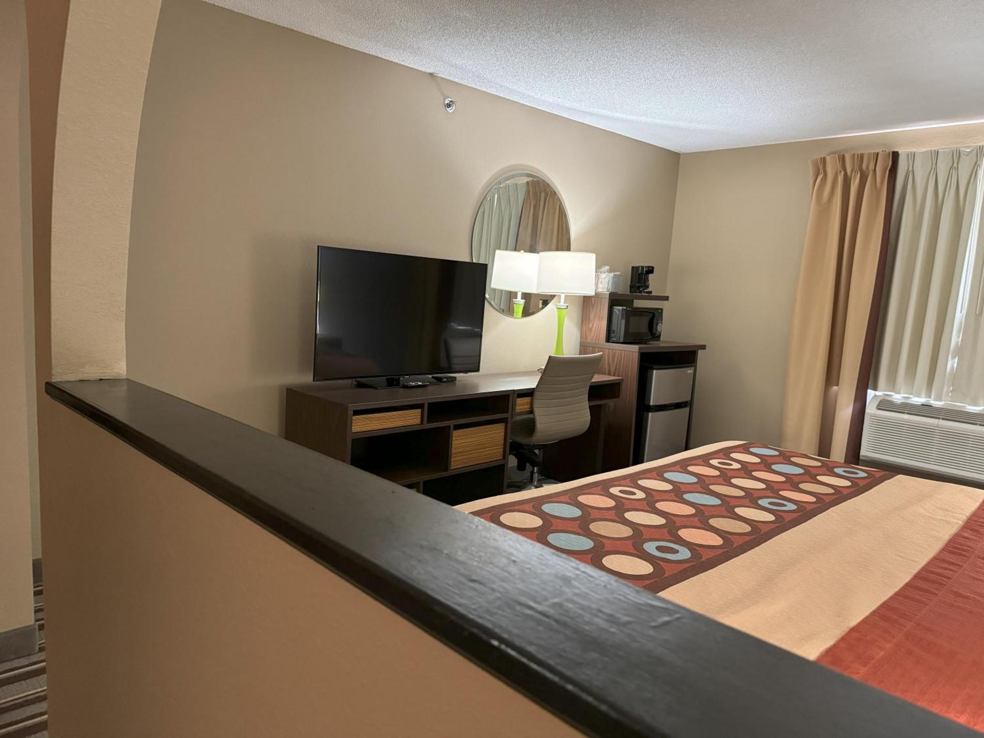Super 8 By Wyndham Winfield-Quail Ridge Area Hotel Exterior foto